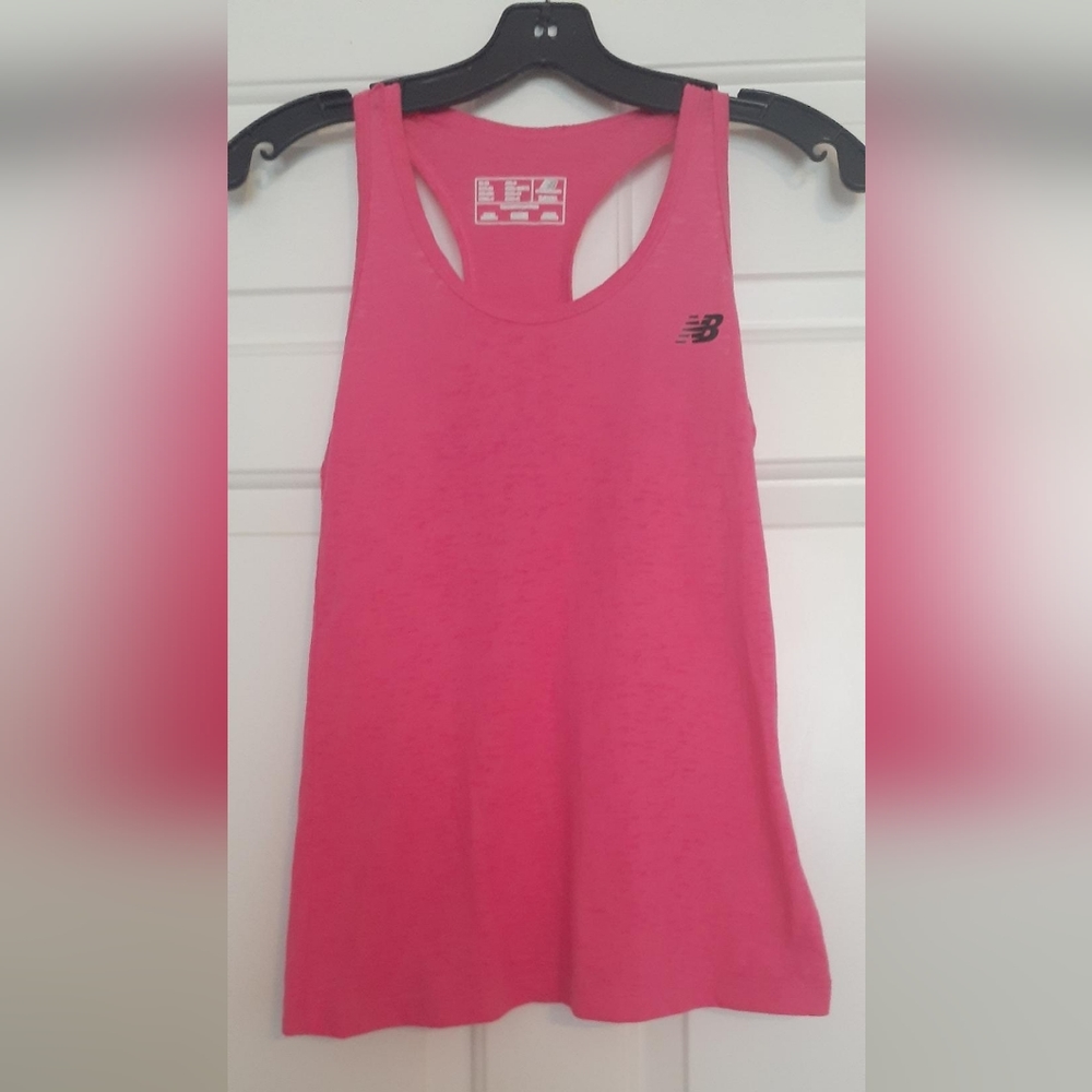 New balance pink gym tank top size extra small.